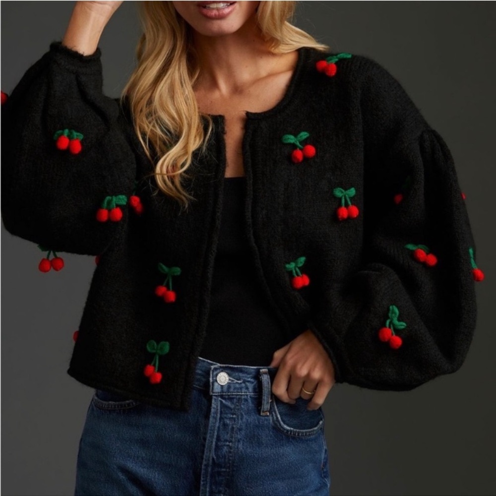 Farm Rio cherry sweater cardigan 🍒 Size XS
